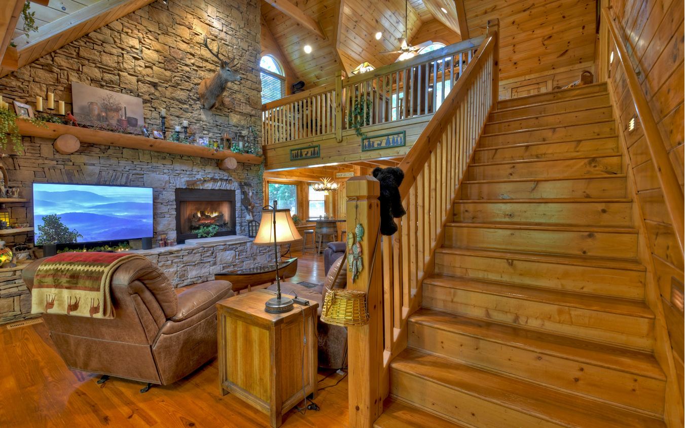 284 Vista Chalet Drive