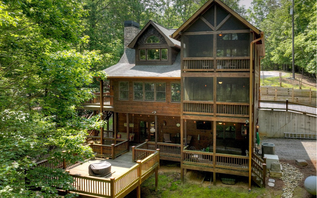 284 Vista Chalet Drive