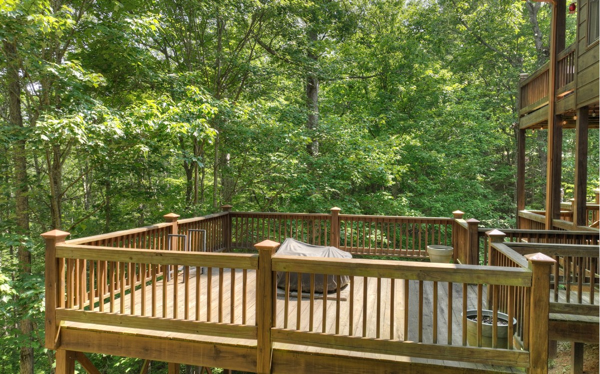 284 Vista Chalet Drive