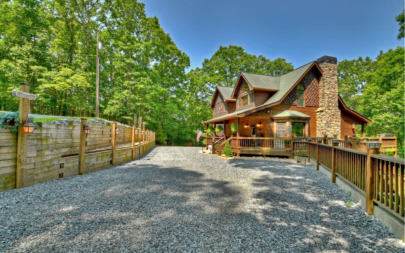 284 Vista Chalet Drive