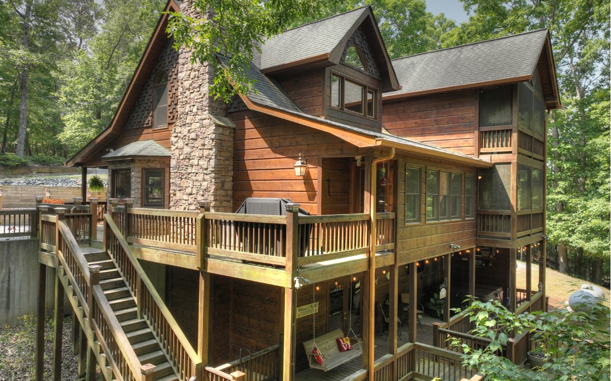 284 Vista Chalet Drive