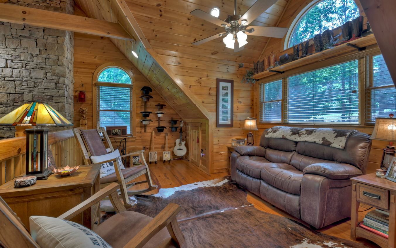 284 Vista Chalet Drive