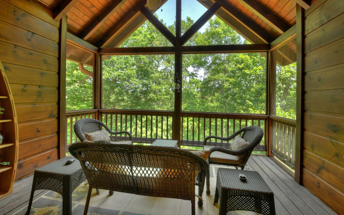 284 Vista Chalet Drive