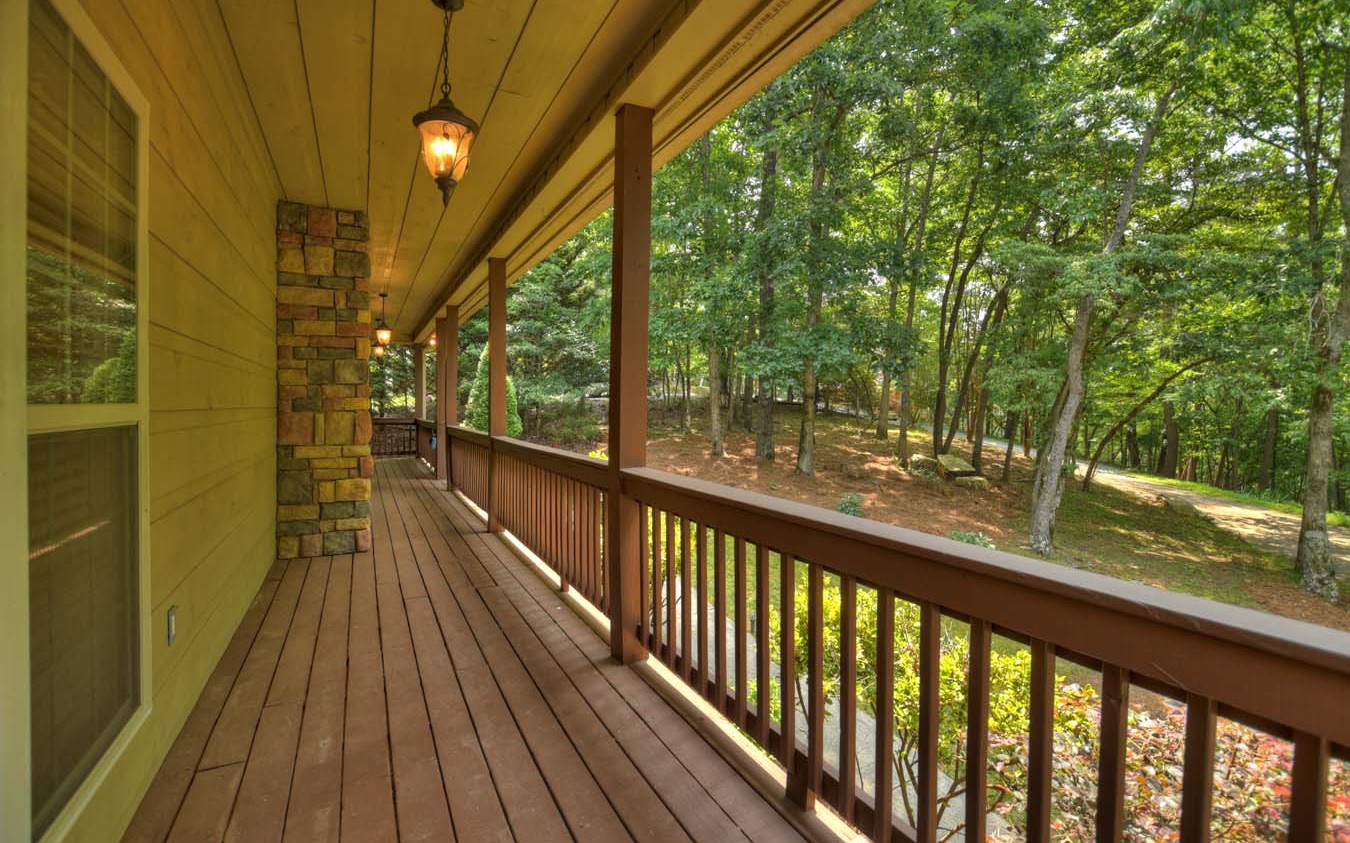 172 N Crestview Drive