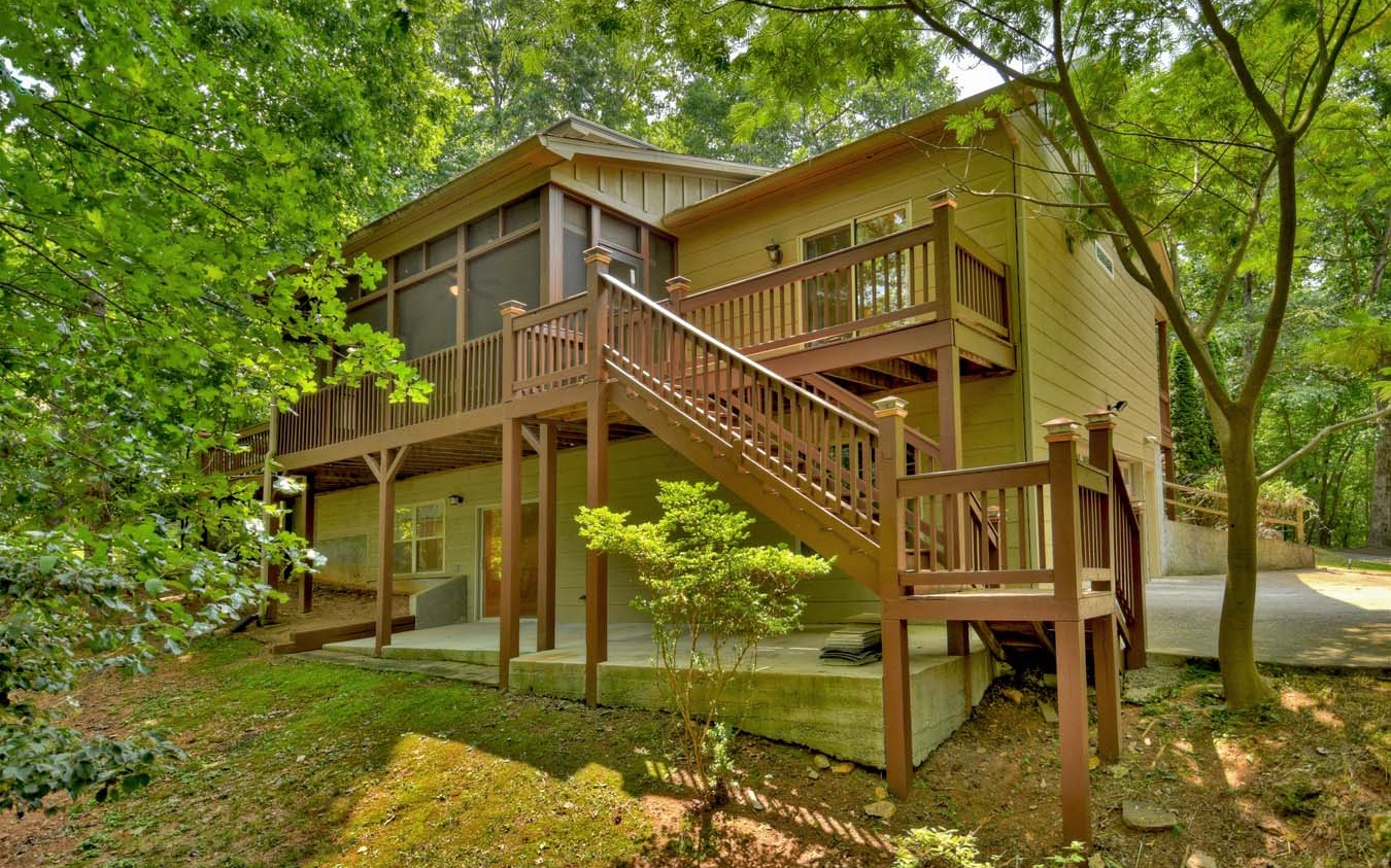 172 N Crestview Drive