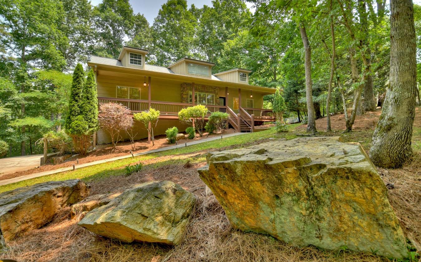 172 N Crestview Drive