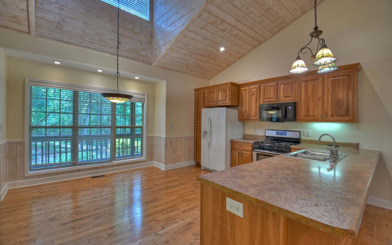 172 N Crestview Drive