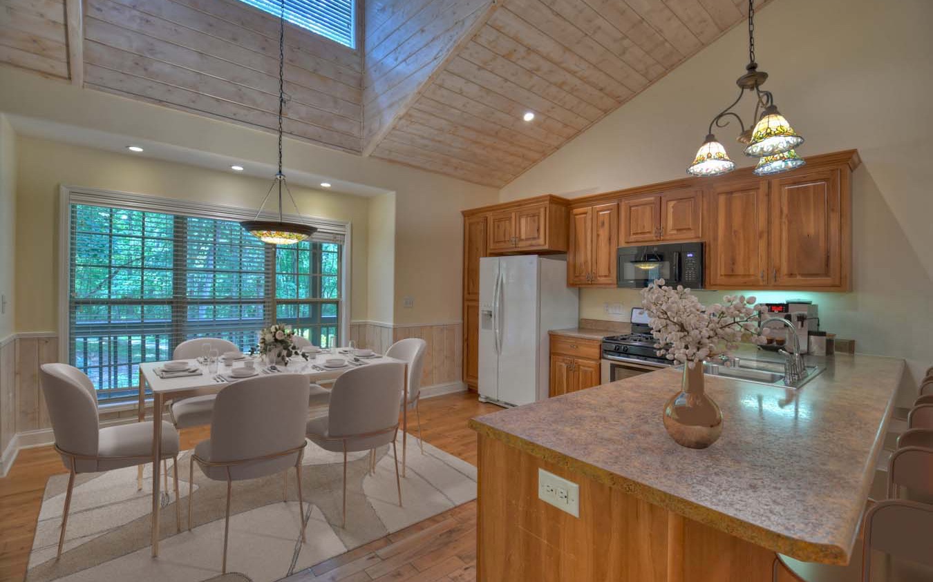 172 N Crestview Drive