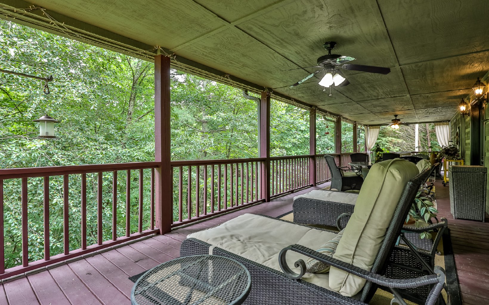 148 Poolside Court