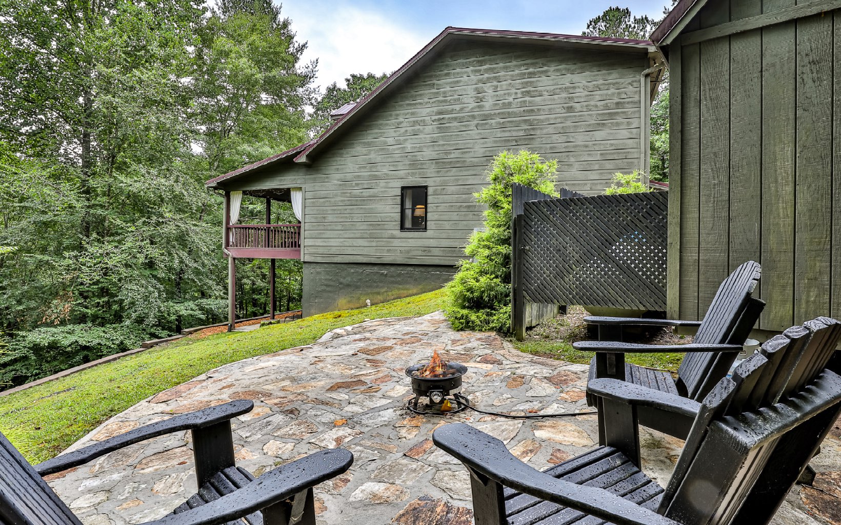 148 Poolside Court