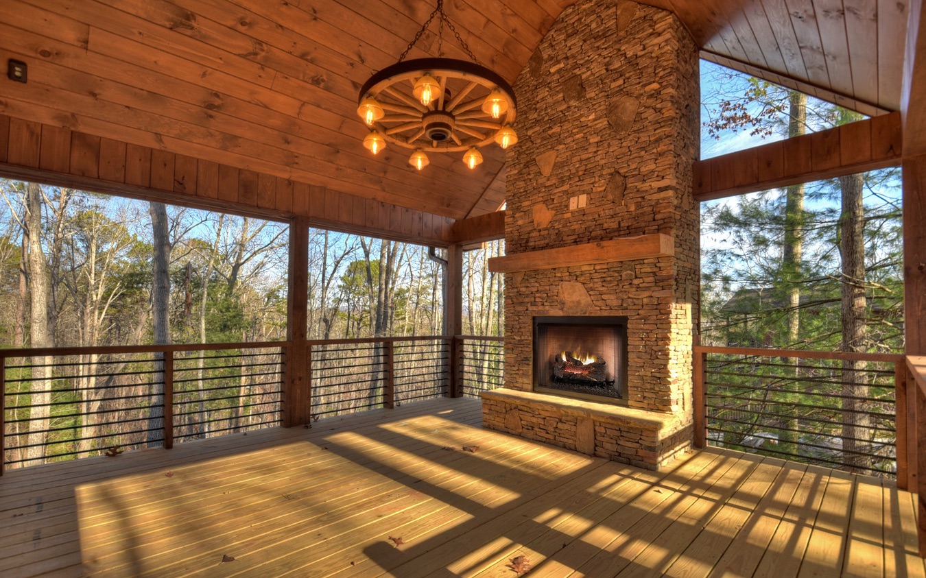 953 Lemmon Lane