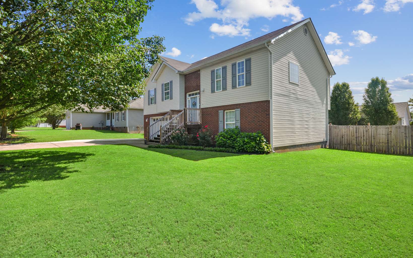 116 Elizabeth Way