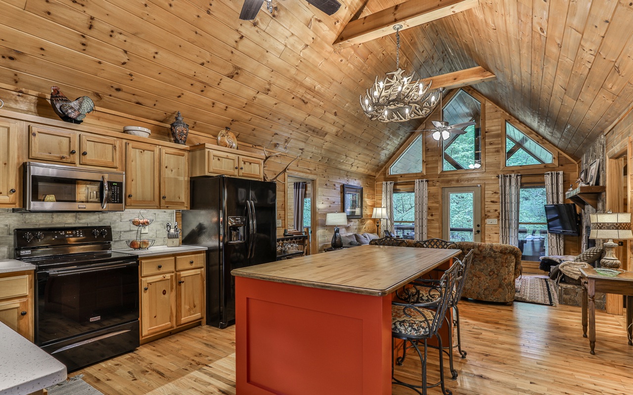 1426 Cashes Valley Lane