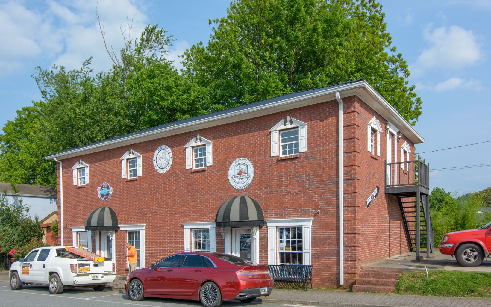 486 Diaz Court