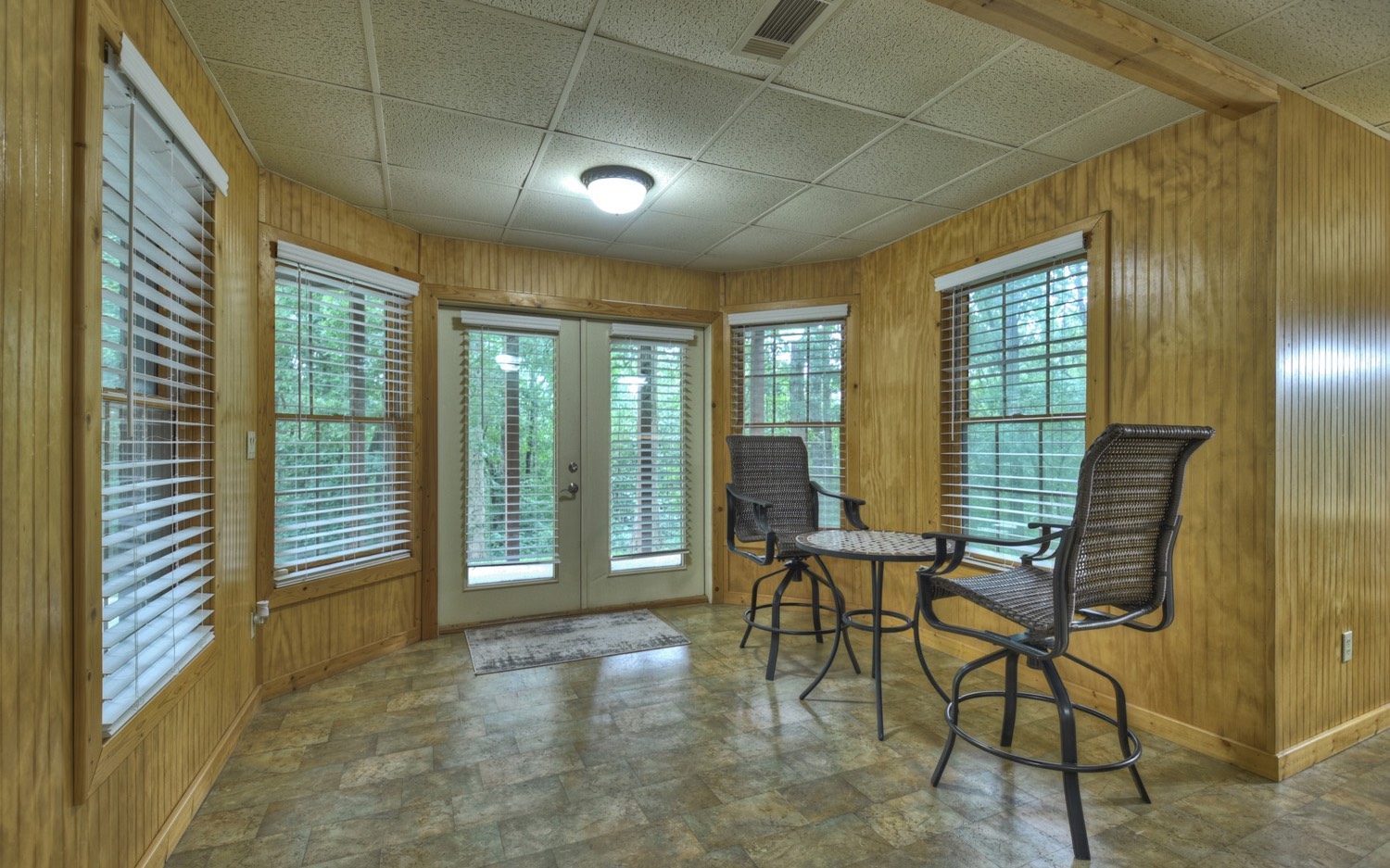 215 Fern Valley Road