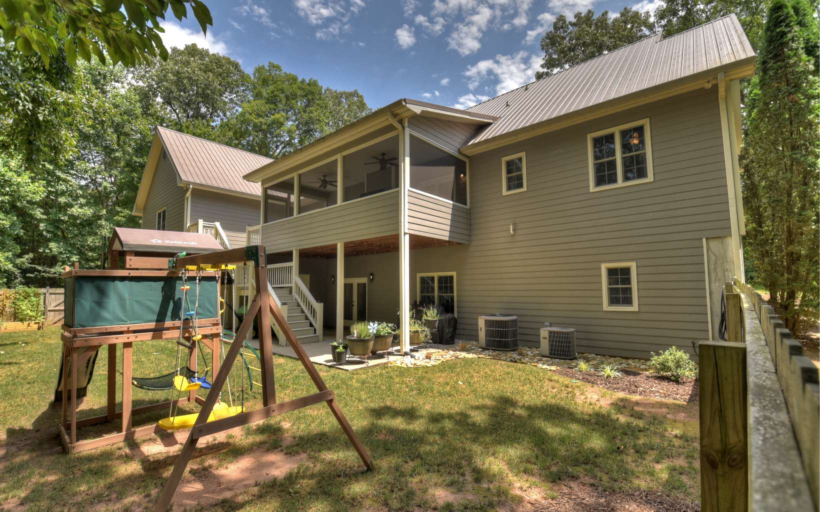 2541 Mountain Tops Road