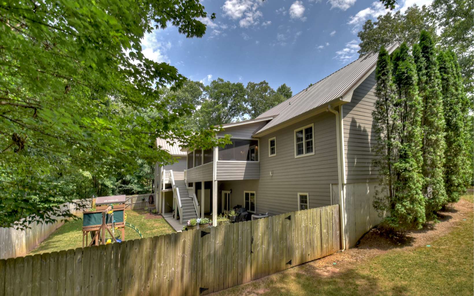 2541 Mountain Tops Road