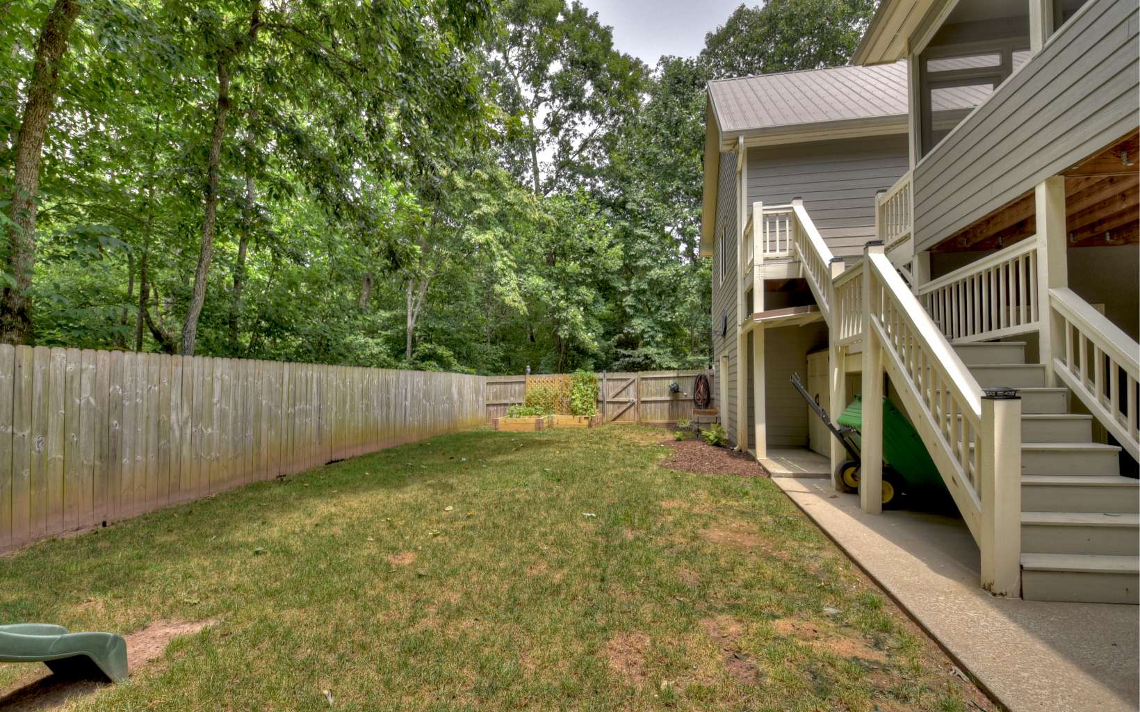 2541 Mountain Tops Road