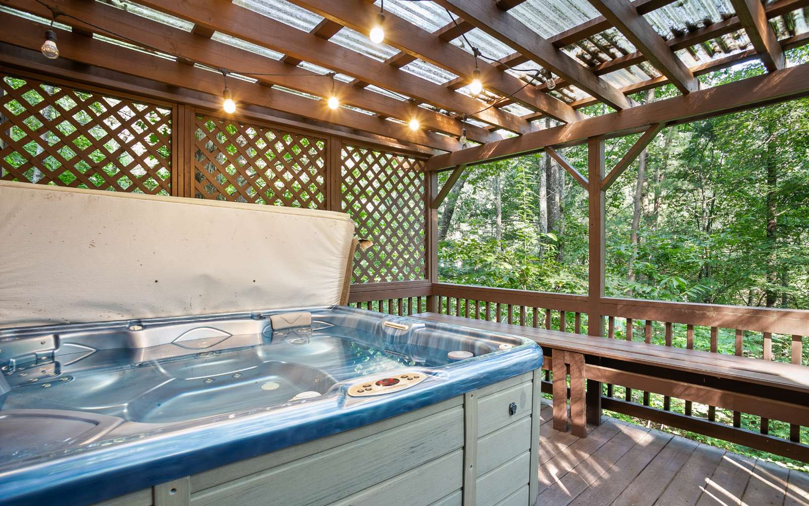 33 River Rock Road