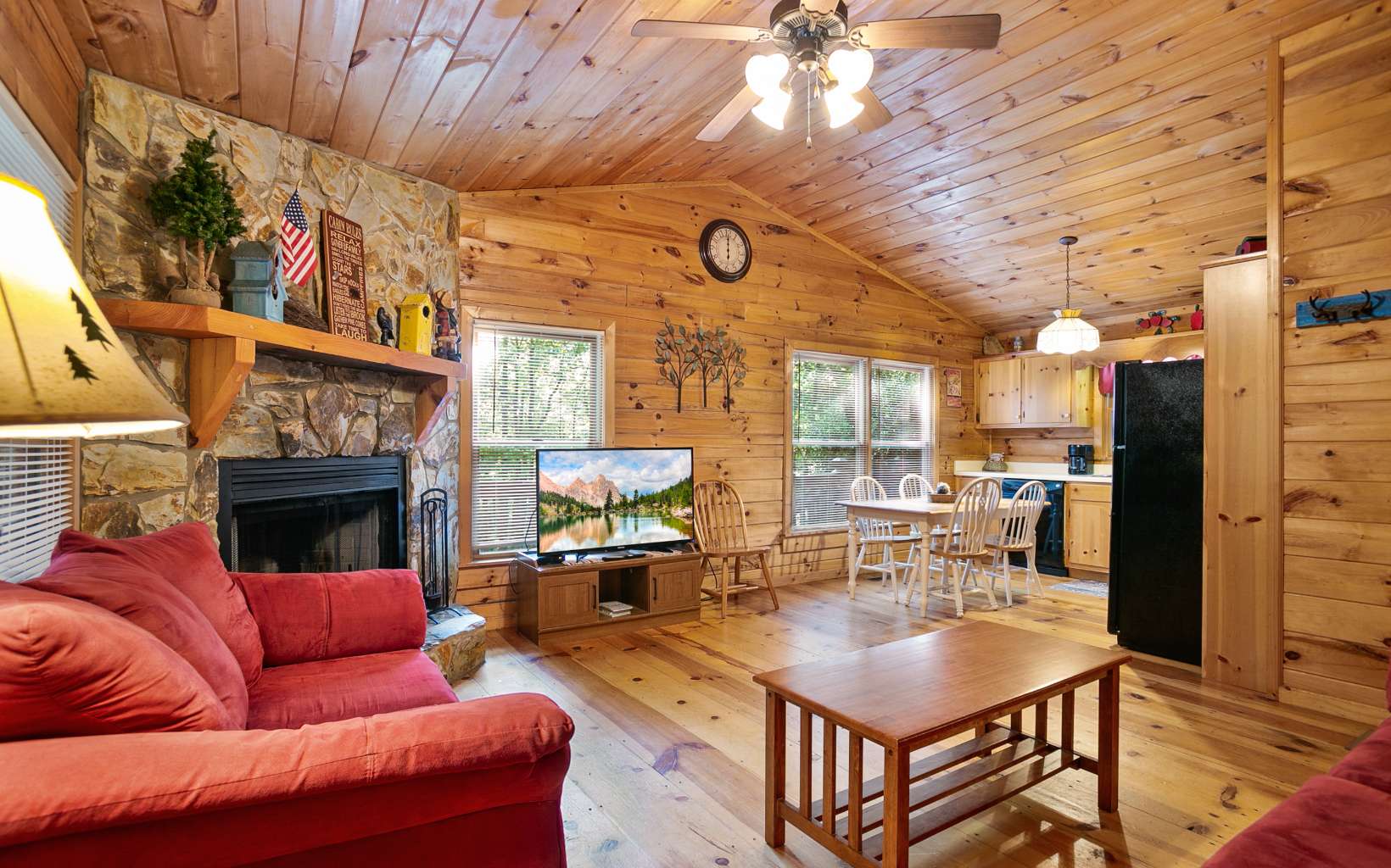 33 River Rock Road