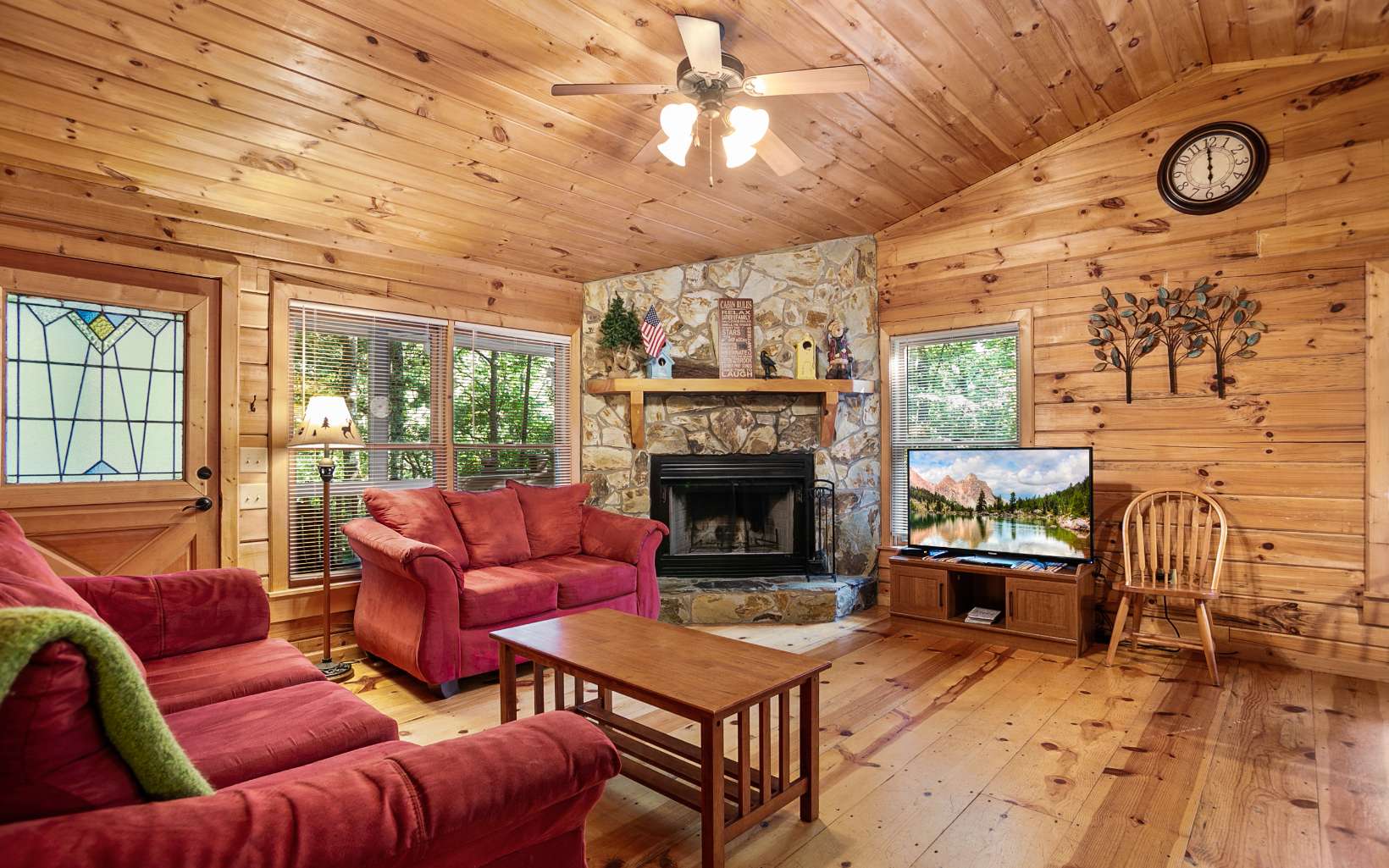 33 River Rock Road