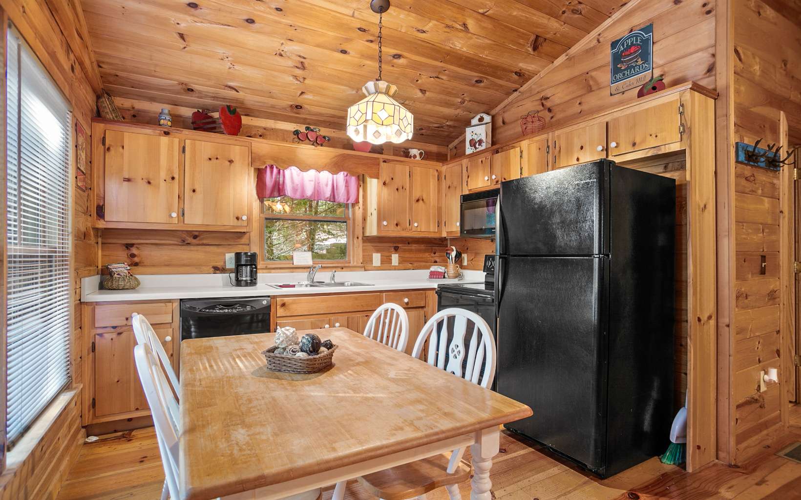 33 River Rock Road