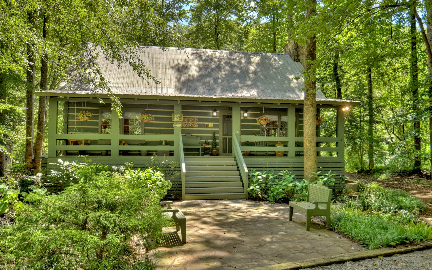 847 River Lane