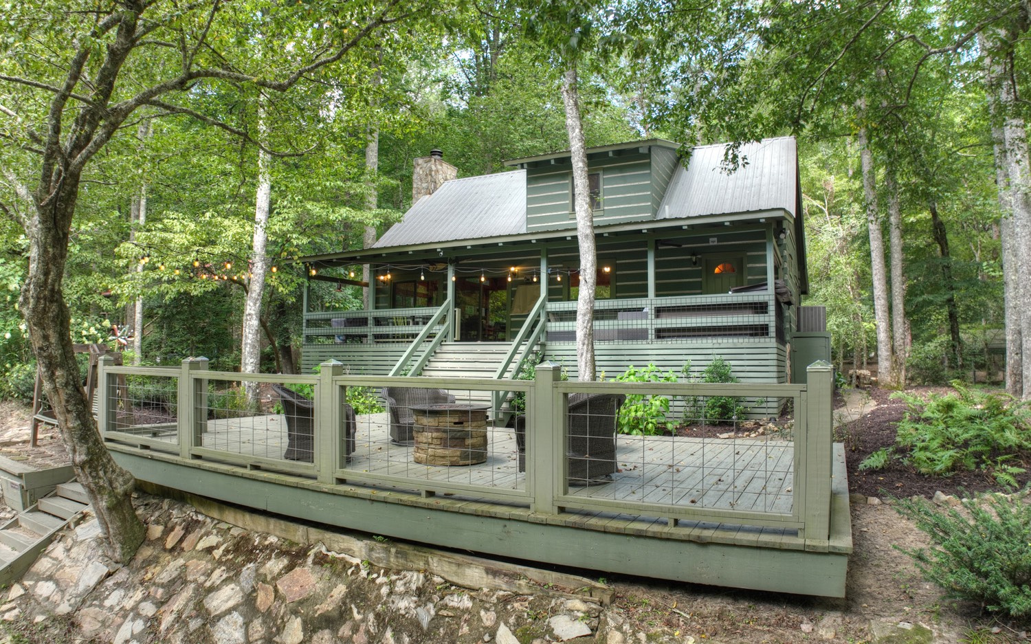 847 River Lane
