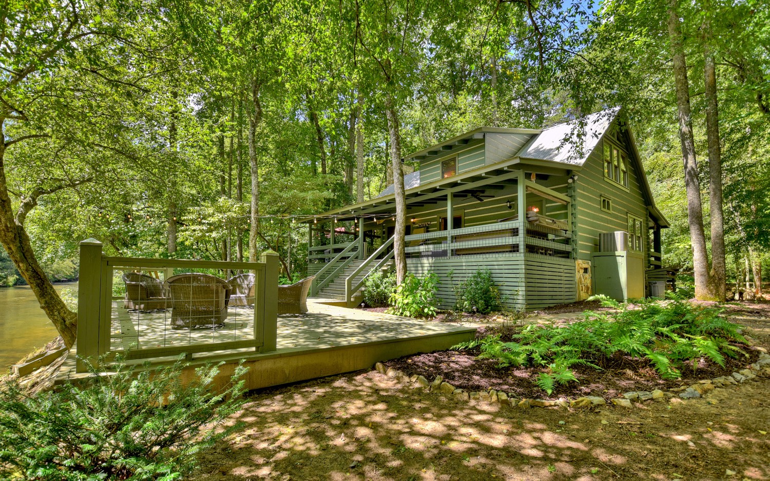 847 River Lane