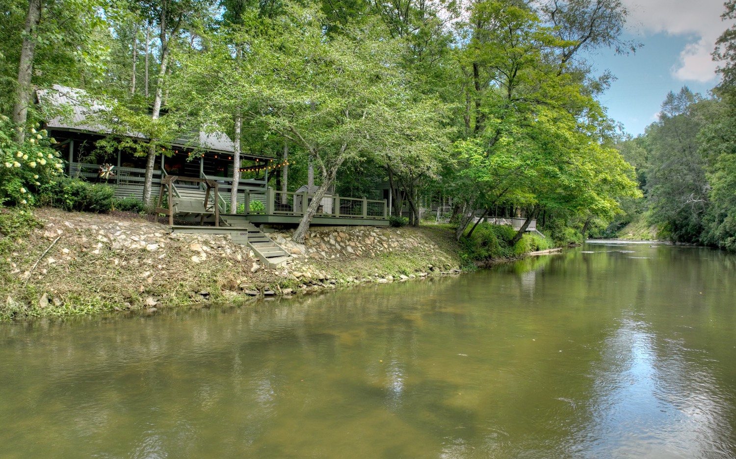 847 River Lane