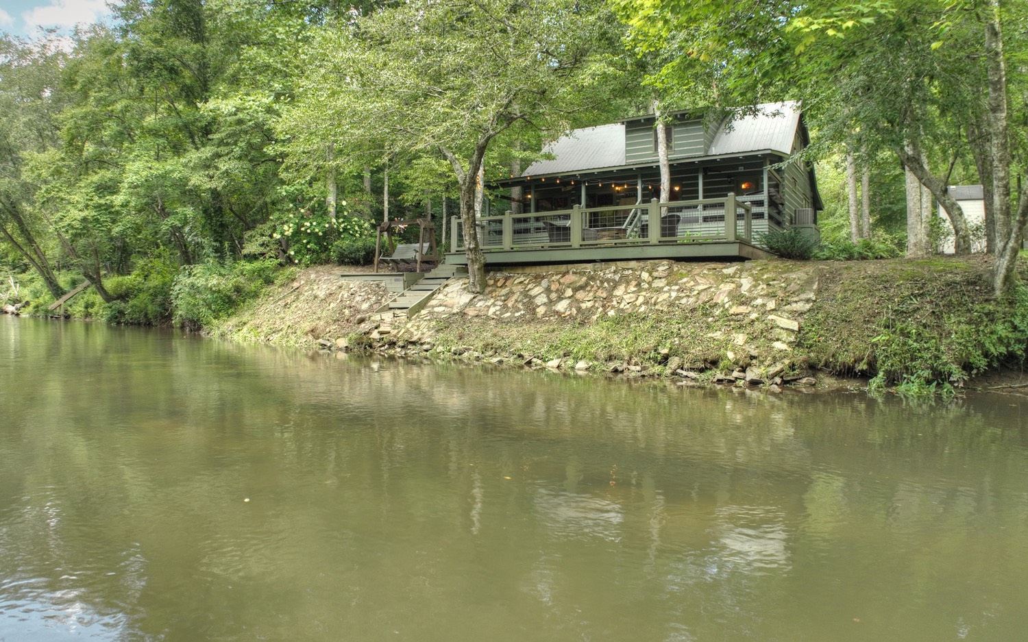 847 River Lane
