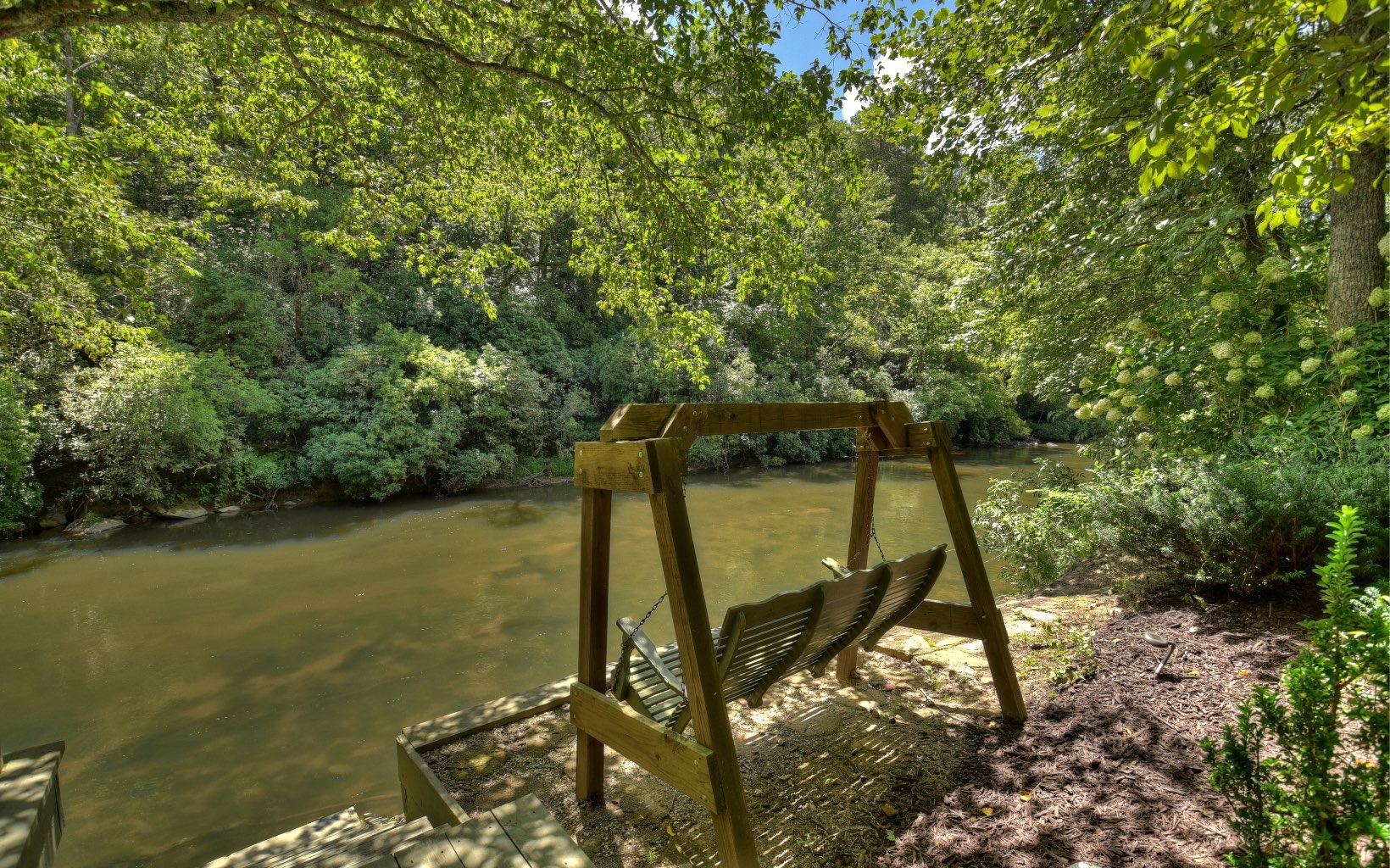 847 River Lane