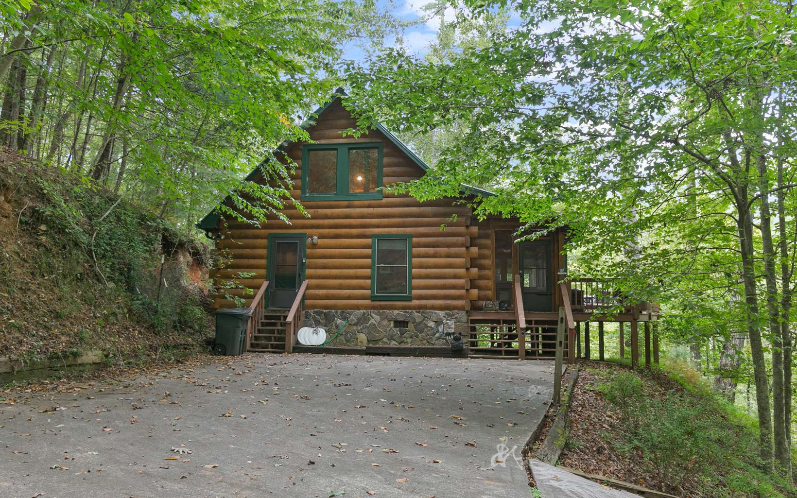 534 Cherokee Trail
