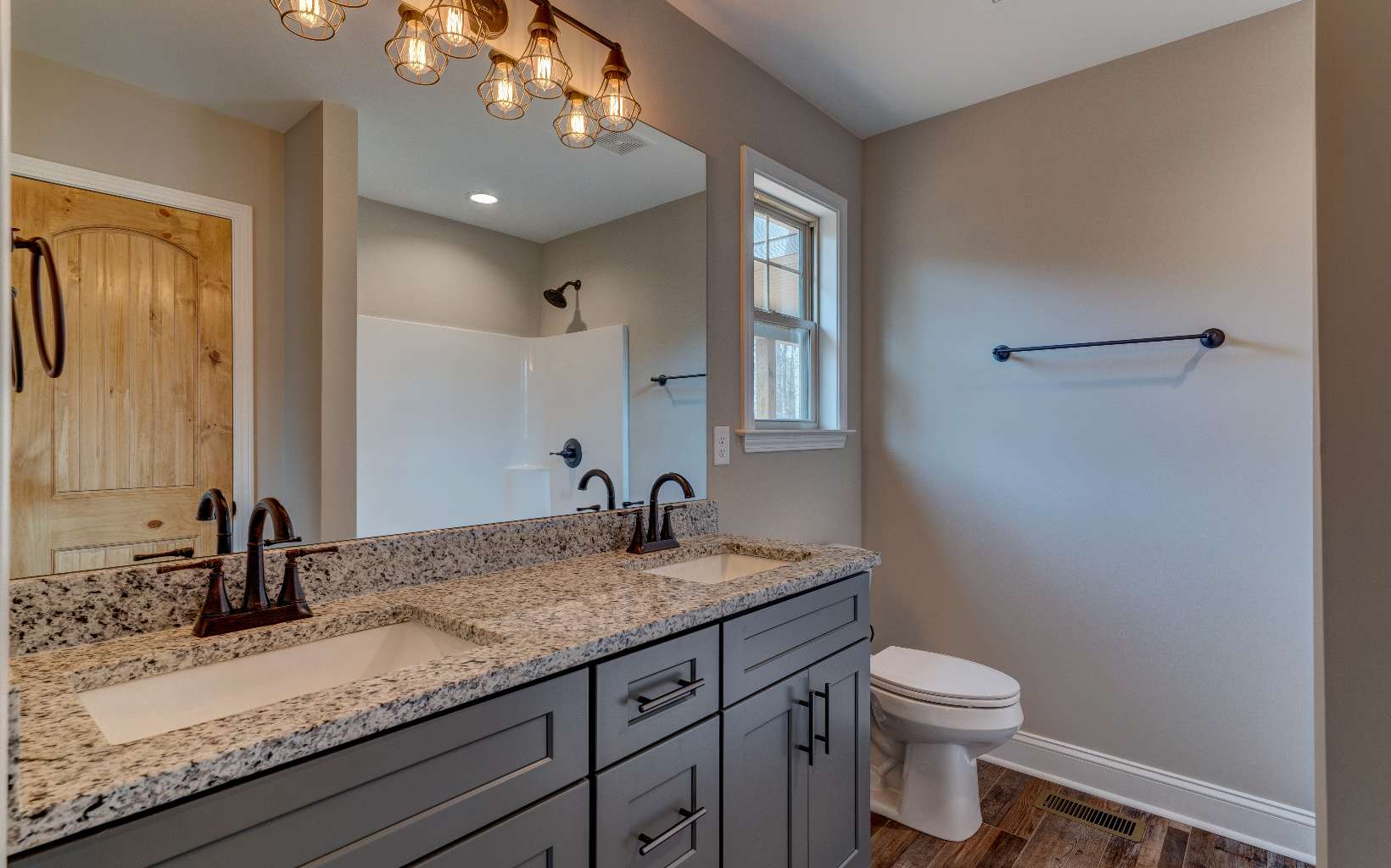 1214 Zenith Trail