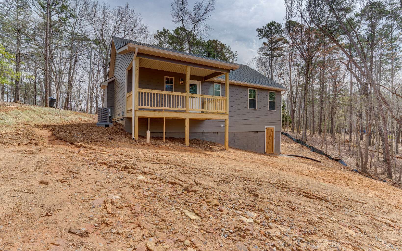 1214 Zenith Trail