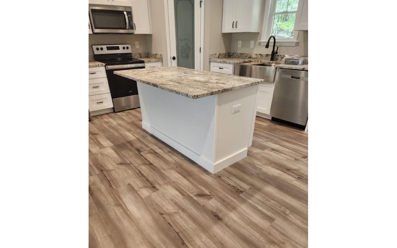 1214 Zenith Trail