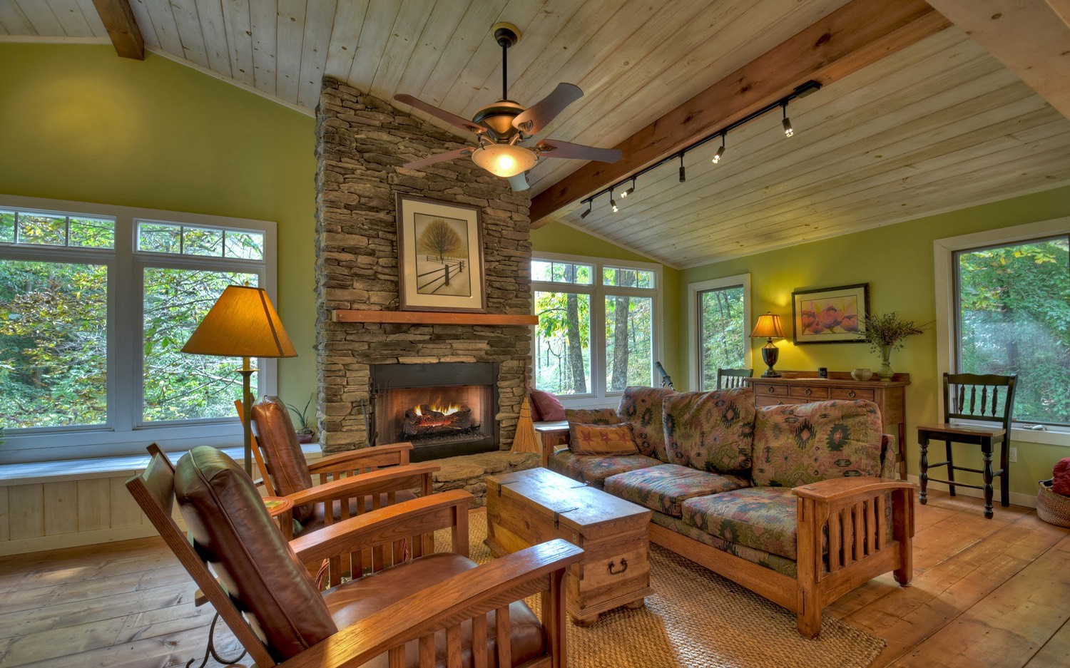 63 Chimney Court