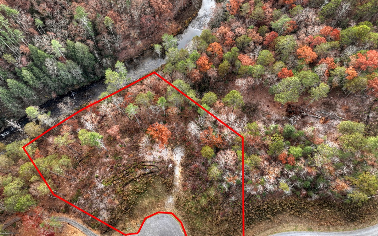 LT226 Woodstone Trail