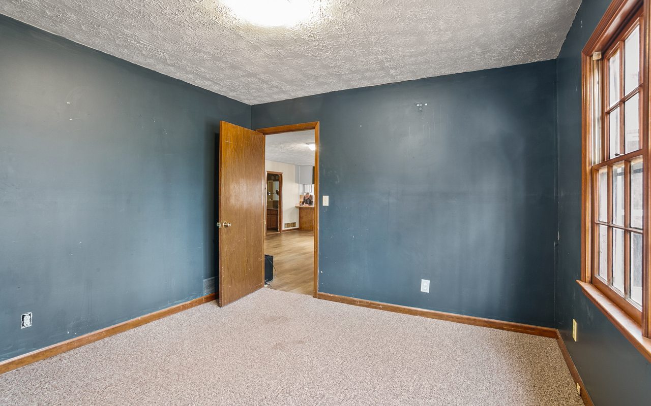 3010 Hwy 136e