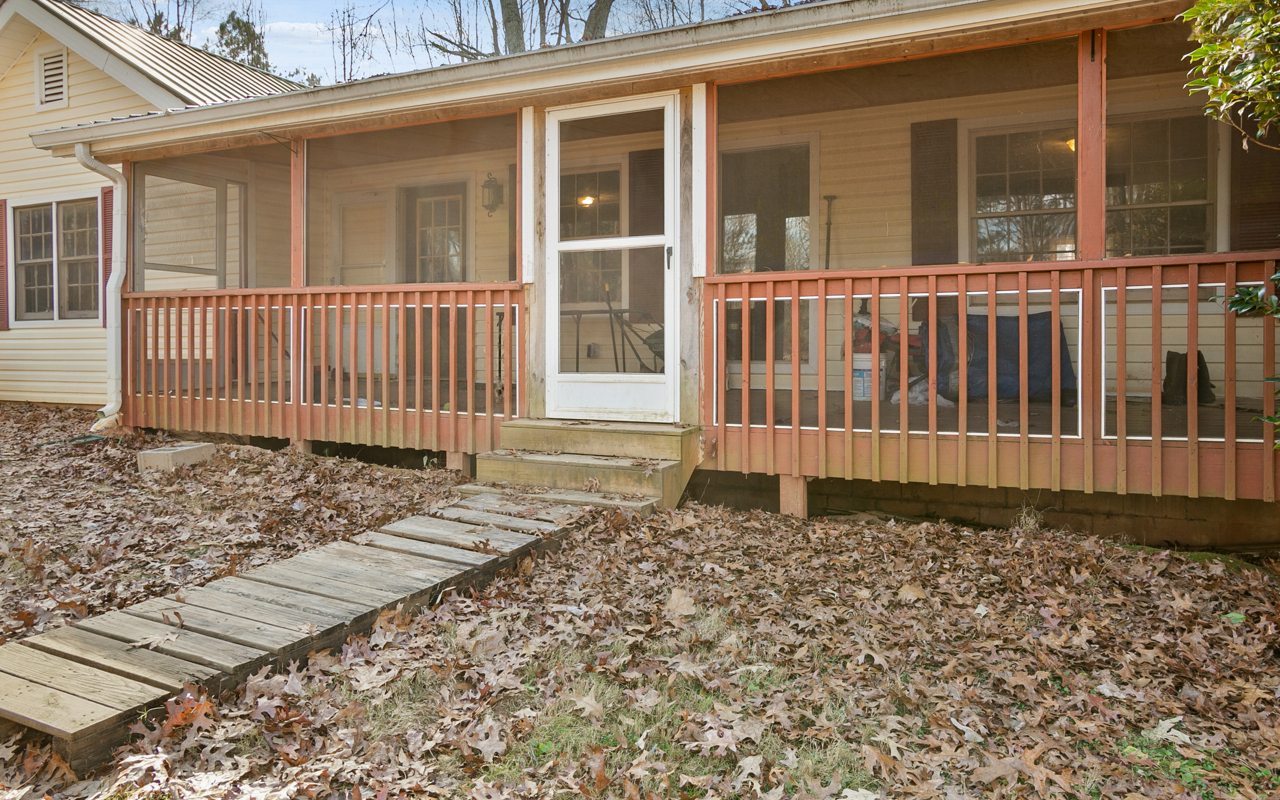 3010 Hwy 136e