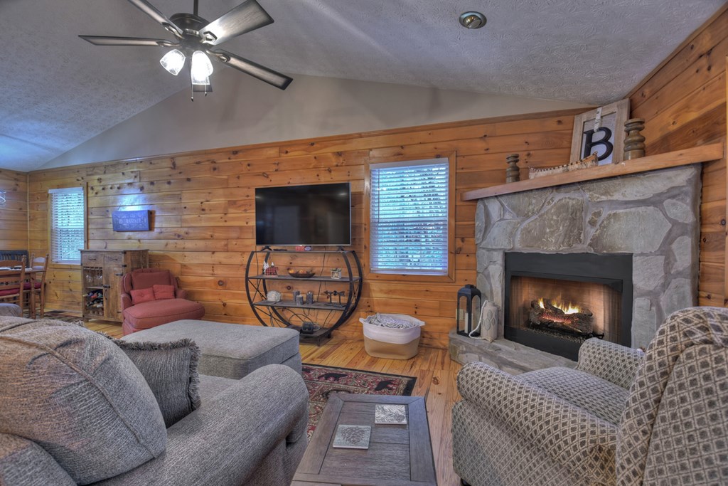 68 Ridgecrest Circle