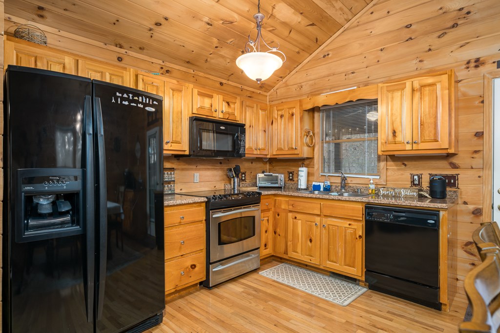 92 S Crestview Drive
