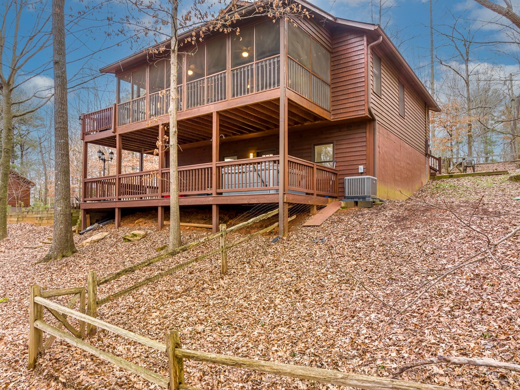 92 S Crestview Drive