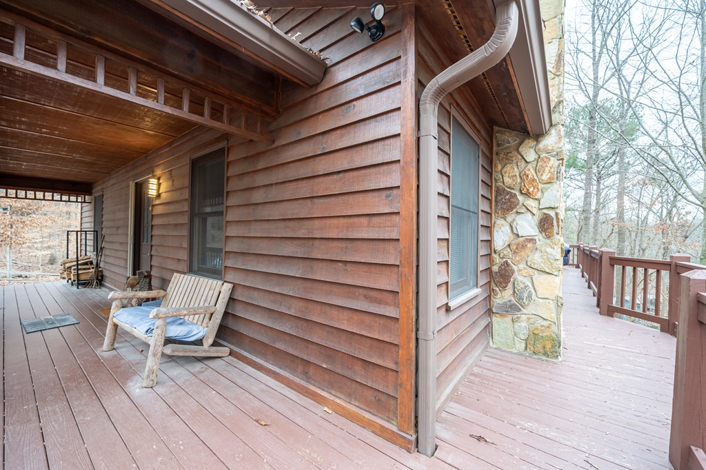 92 S Crestview Drive