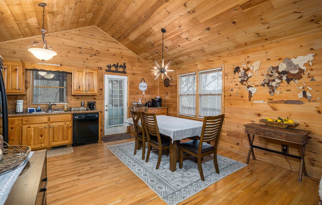 92 S Crestview Drive