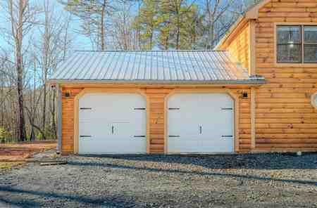 102 Red Hawk Trail