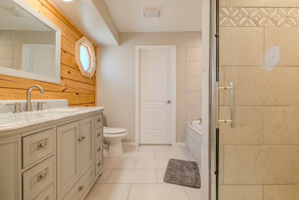 102 Red Hawk Trail