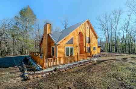 102 Red Hawk Trail