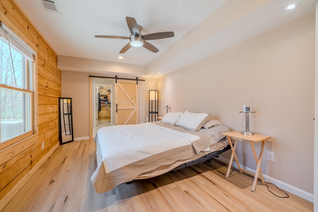 102 Red Hawk Trail