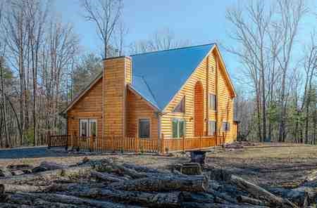 102 Red Hawk Trail